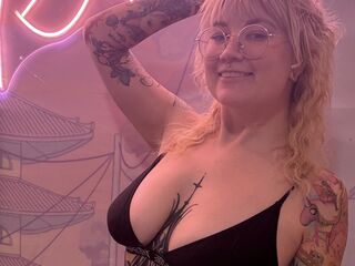 beautiful camgirl Finndomme