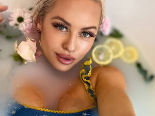 web cam live IsabellaSaturn