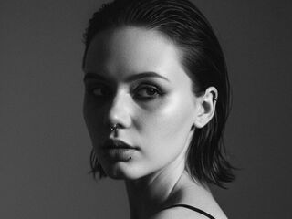 fingering girl chat JudithSterett