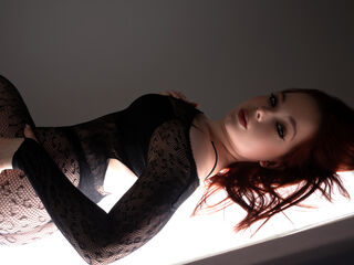 girl camsex NikaMoyre