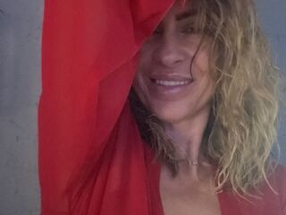 live striptease show SandraQuinsy