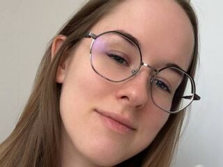 naughty camgirl fingering pussy SophiMalesik