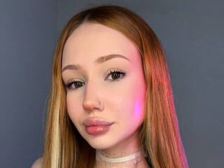 camgirl shaving pussy ZoeFord