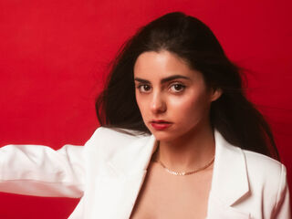 beautiful girl cam EmiliMua