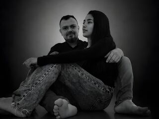 live cam show HarryAndHanna