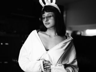 webcam girl bondage cam UrsulaLorn