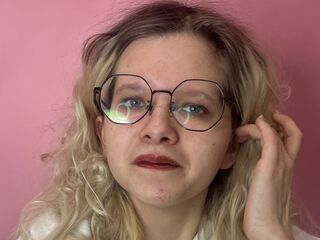 beautiful camgirl AlbinaDemerchant