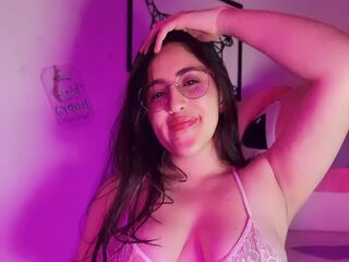 shower webcam AmyVele