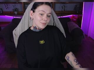 webcam bitch chat AnnieLeonelie