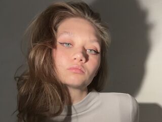 beautiful webcam girl BrandiLiedberg