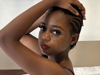 naughty camgirl masturbating with dildo BrianaHadid