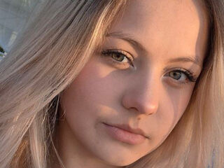 fingering camgirl CarissaRolark