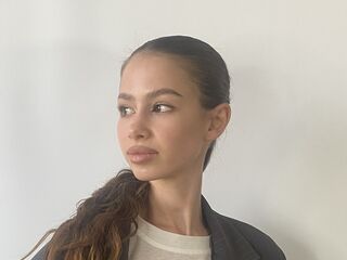 girl CarlynKernell