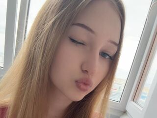 cam whore livesex CatherinVolper