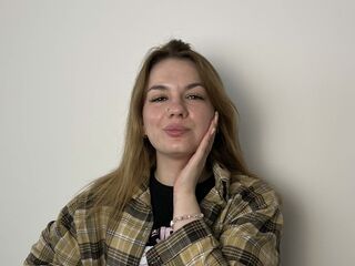 masturbating girl CherlyMarkes