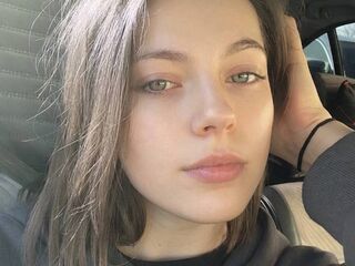 beautiful girlcam ClarettaZinno