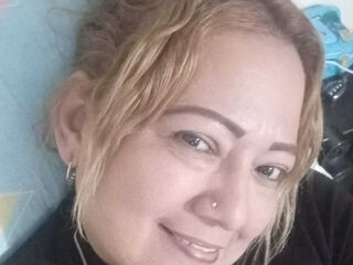 fingering girl chatroom ClauSilver