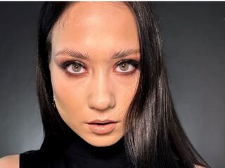 cam girl playing with dildo ColbyMccrum