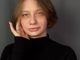 chat room webcam CoraLamon