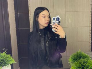 hot cam girl fingering pussy DannBaldino