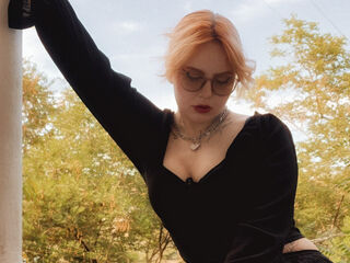 naked cam girl masturbating with sextoy DarnellSehorn