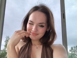 nude camgirl pic DebraBoo