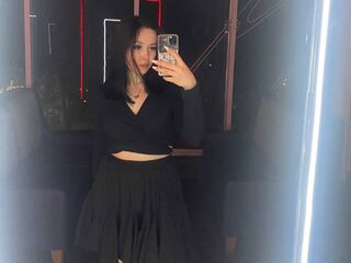 cam girl masturbating with sextoy DellyMay