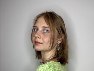 web cam show DenniseVerso