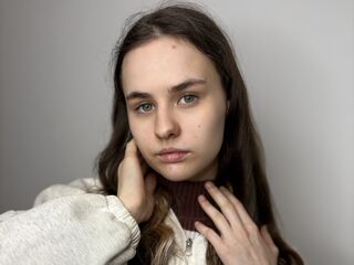 teaser cam EffieMeredith