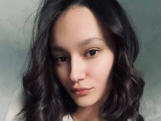 camslut topless ElianaAdelizzi