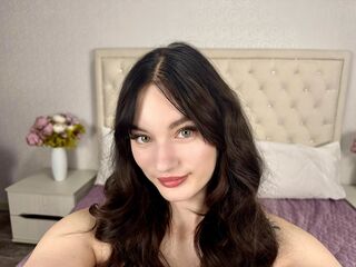 cam girl masturbating with dildo ElleMills