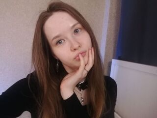 camgirl chatroom EllyShire