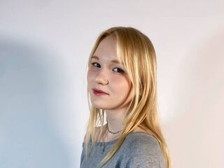 camslut fingering wet pussy ElmaKinnunen