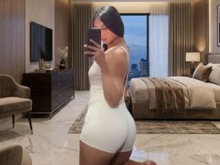naked webcamgirl photo EloiseCrocce