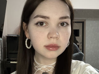 webcam chat room EmilyCarler