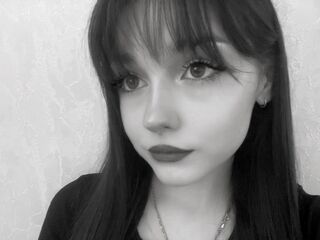 hot naked cam girl EvelynnCaillouet