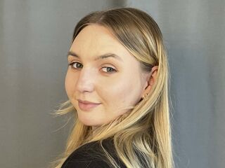 free nude web cam FloraBrenden