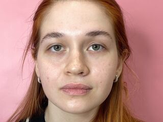 hot cam girl masturbating with dildo HaileySignor