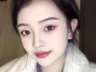 naughty camgirl masturbating with vibrator HedyIvy