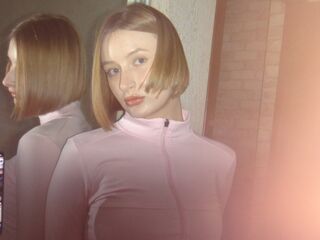 naked webcam girl picture IngraKate