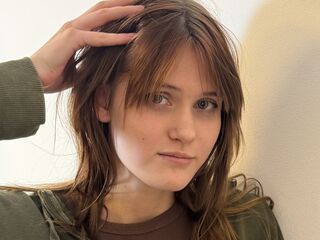 naughty camgirl masturbating IsidraKolby