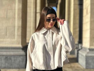 free cam sex IsoldeRavencrest