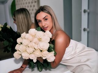 naked girl with webcam fingering pussy Jess