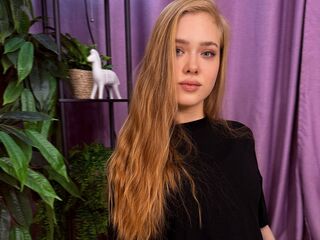 Kinky webcam girl JuliMiu