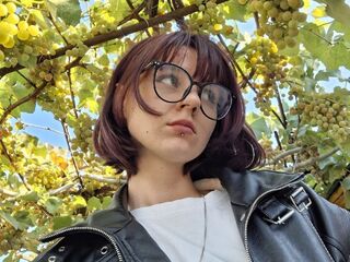 webcam bitch chatroom JuliannMunning