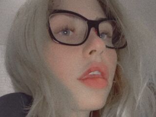 camwhore shaved pussy KatlynHoppel