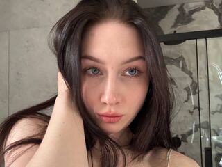shower webcam KenaHalnon