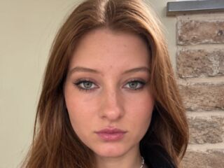erotic webcam LaraVey