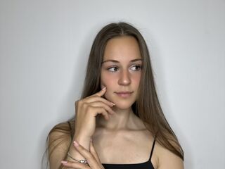 free live chatroom LarissaRodina