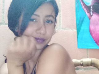 camwhore shaved pussy LauSommers